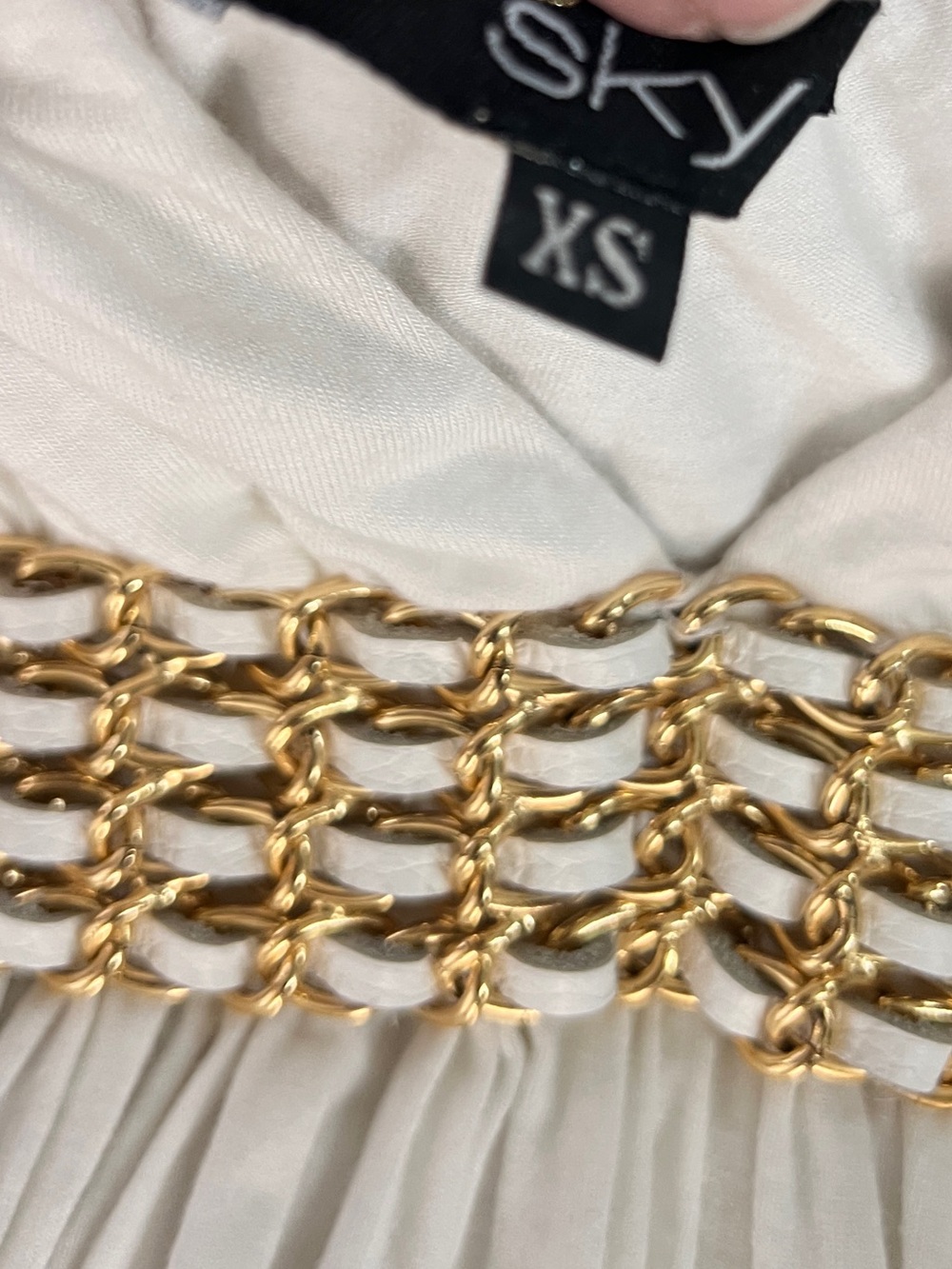 Vintage Sky White Braided-Trim V-Neck Cami - Picture 5 of 6